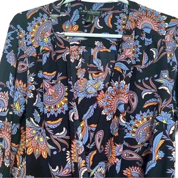 A Pea In The Pod - Maternity Nursing Blouse -Paisley size Small/Petite CH - Picture 8 of 8